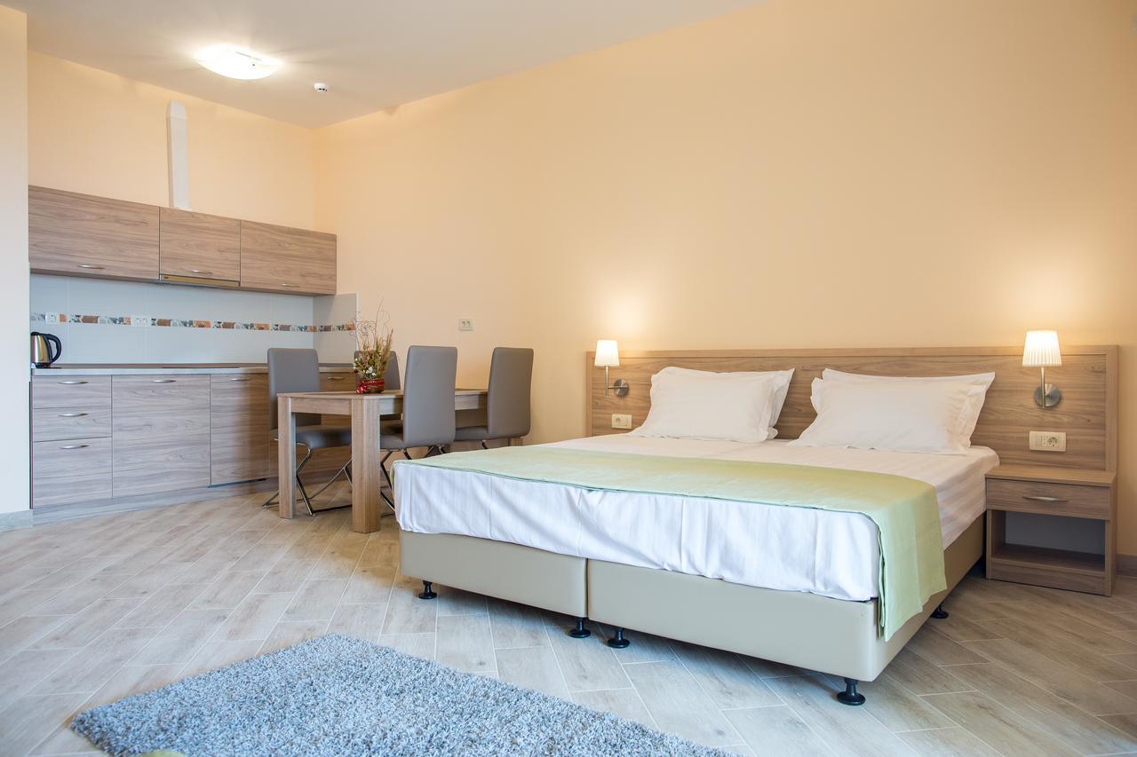 Hotel Belvedere Becici 4*