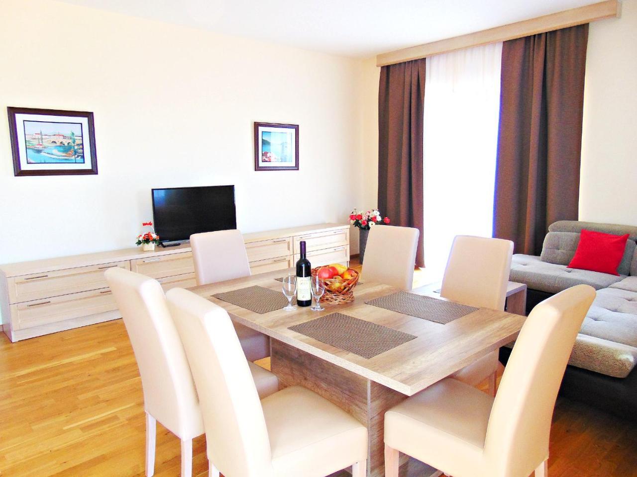 Belvedere Becici Hotel 4*